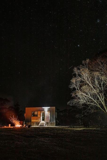 Big Yard Escapes - Two Off-Grid Tiny Houses On The Mowamba River Jindabyne Exterior foto